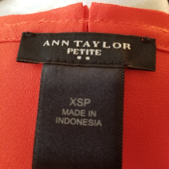 Ann Taylor sleeveless top - Picture 4 of 4